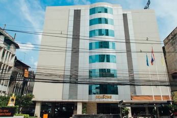 The Seasons Bangkok Siam