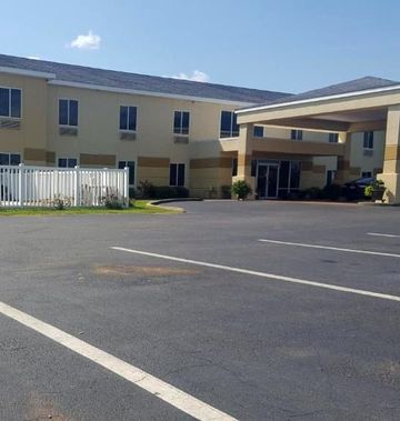 The Rutledge Inn & Suites