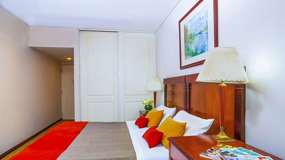 HR Esmeralda Luxor Hotel Room