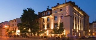 Ester Hotel