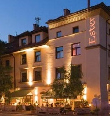 Ester Hotel