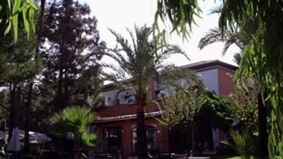 La Racona Hotel