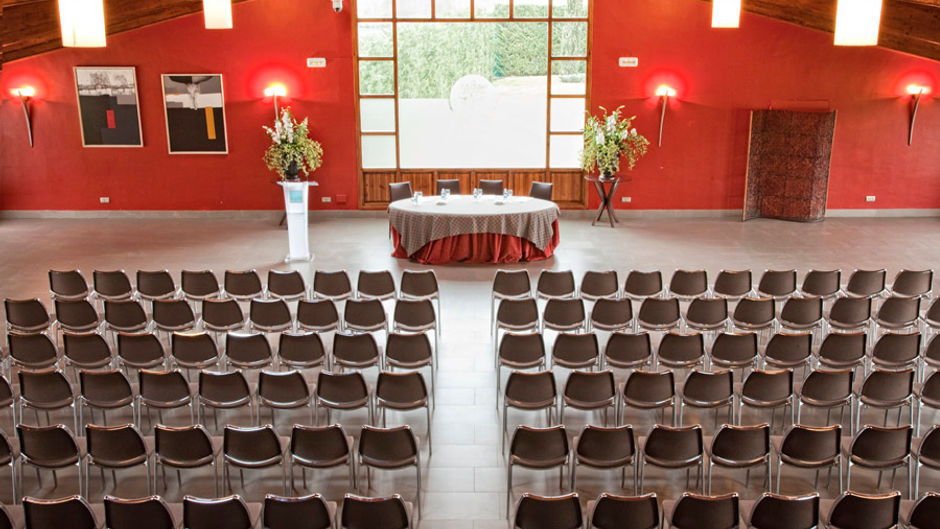 Don Carlos Hotel Meeting