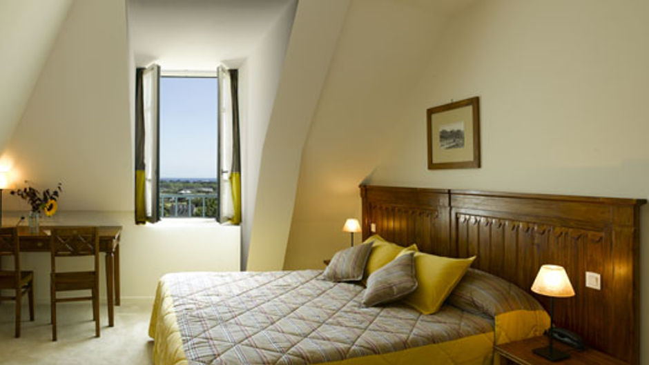 Hotel du Tumulus Room