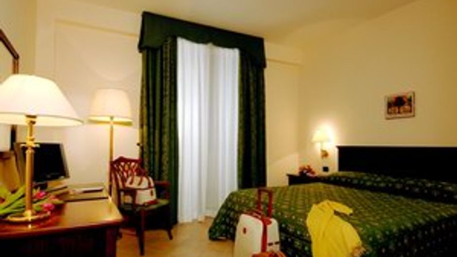 Genoardo Park Hotel Room