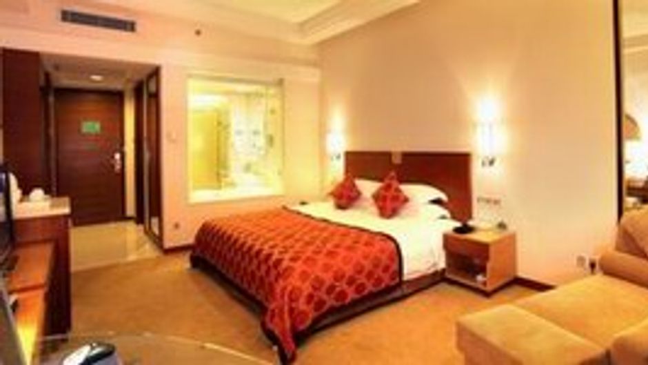Ramada Plaza Guangzhou Room