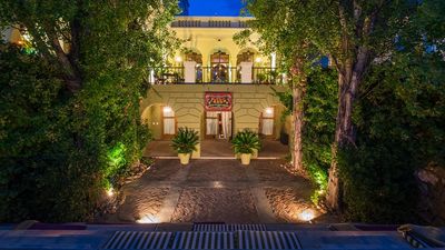 Cavas Wine Lodge