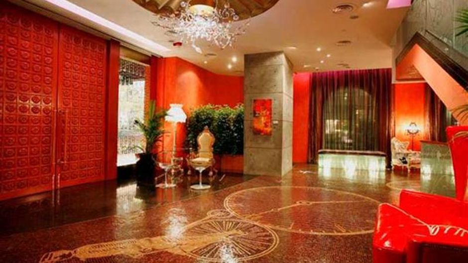 The Luxe Manor Lobby