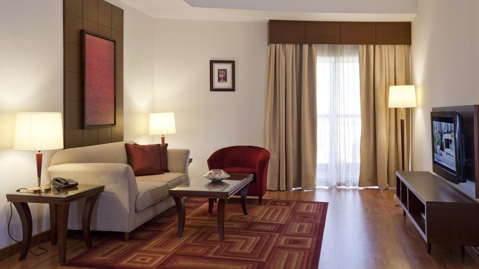 Majestic City Retreat Hotel Suite