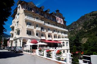 Golf Hotel