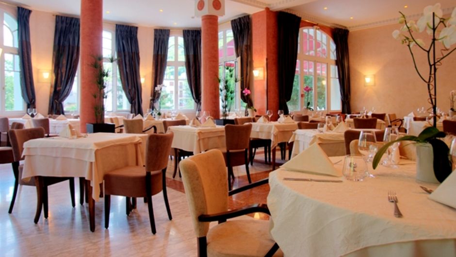 Golf Hotel Restaurant