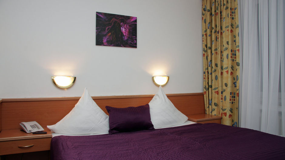 Hotel Rheingold Room