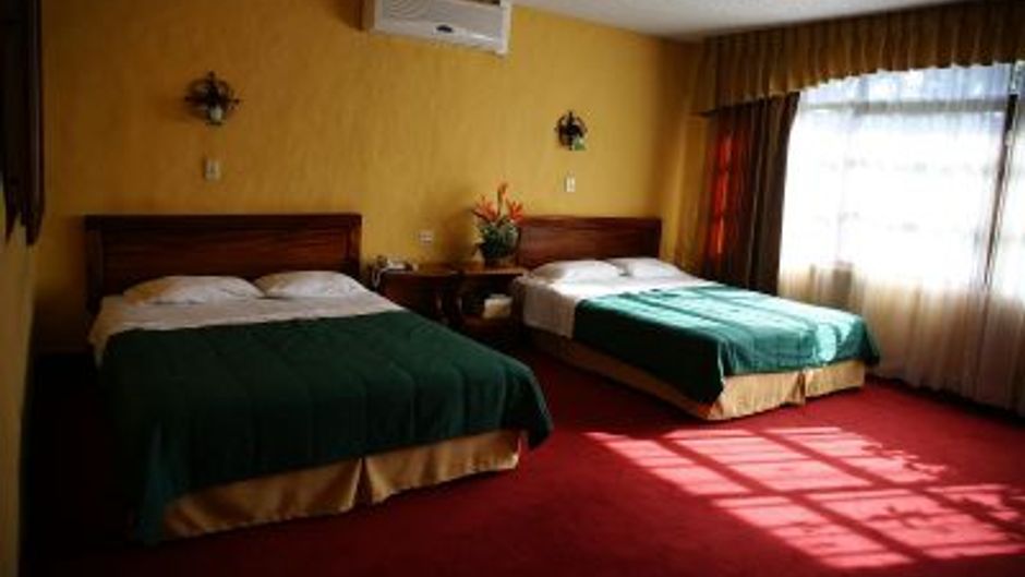 Hotel Aeropuerto San Jose Airport Room
