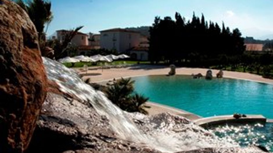 Tarthesh Hotel Pool