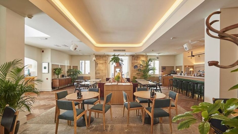 MHOUSE Hotel Restaurant