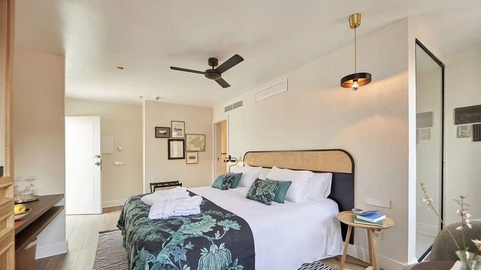 MHOUSE Hotel Room