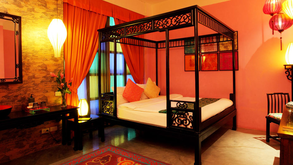Shanghai Mansion Room