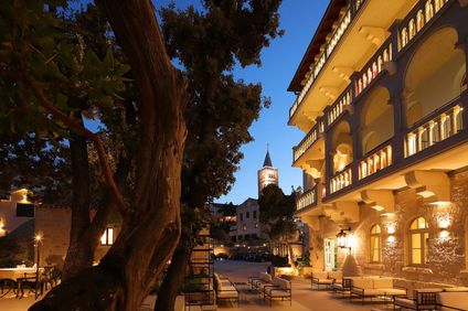 Arbiana Hotel