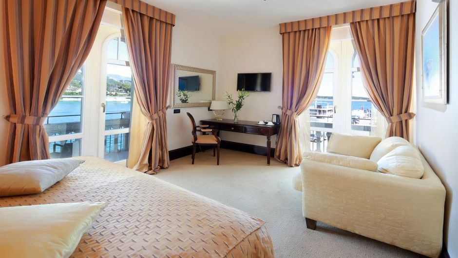 Arbiana Hotel Room