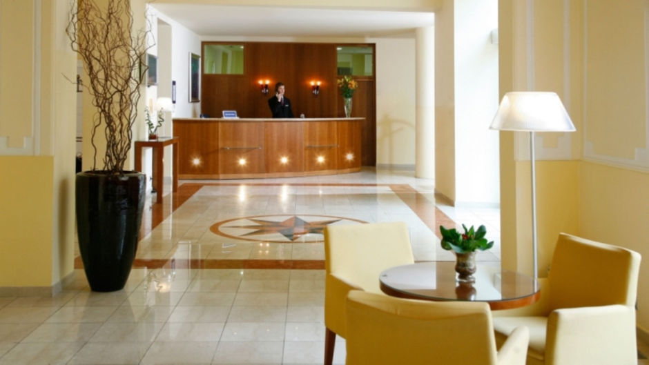 Hotel Bristol Lobby
