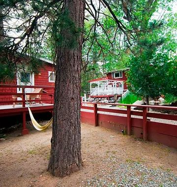 Silver Pines Lodge