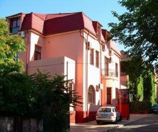 Suter Palace