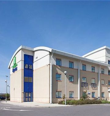 Holiday Inn Express Cardiff Airport
