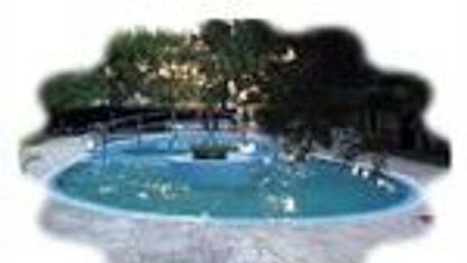 Holiday Residence Pool