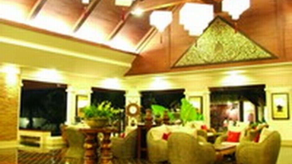 Laluna Hotel & Resort Lobby