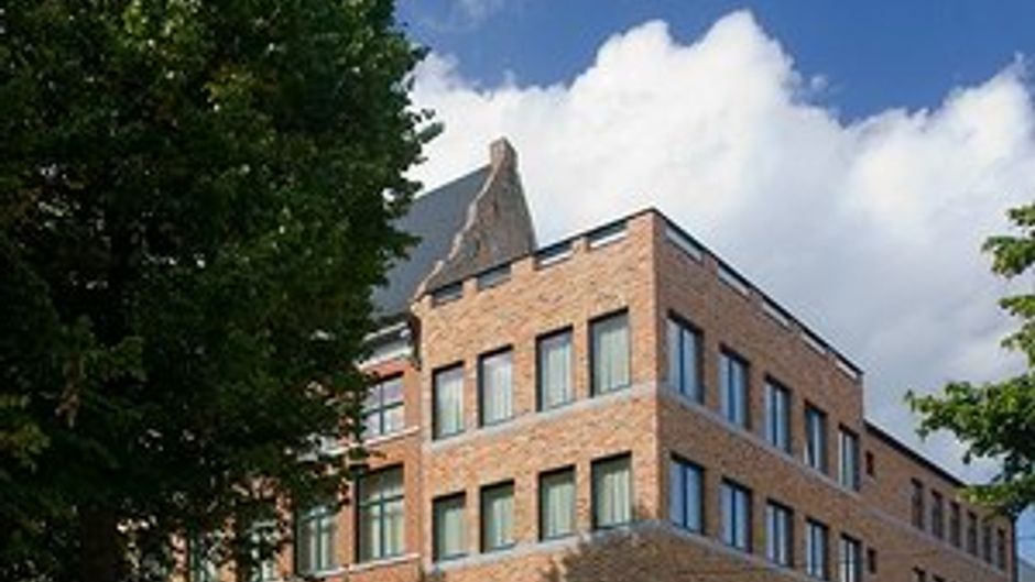 Hotel Van Eyck Exterior