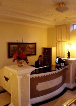 Eugenia Hotel