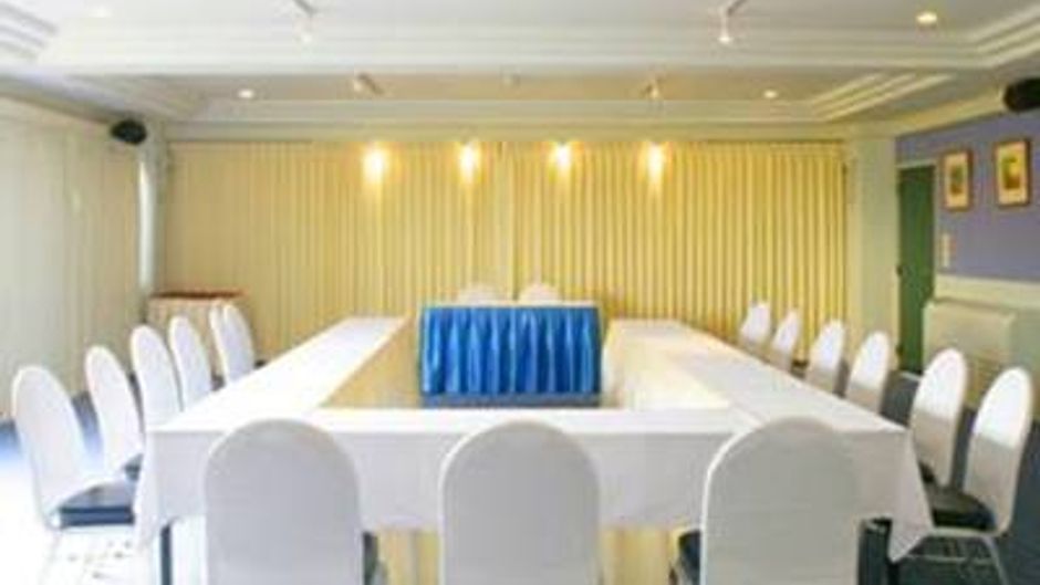 Chom View Hotel Meeting