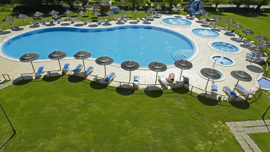 Cabanas Park Resort Pool
