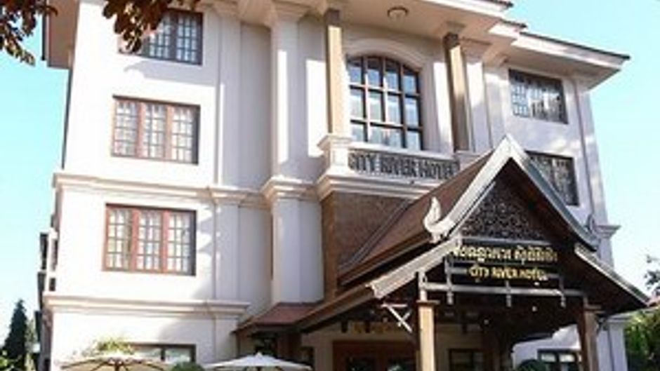 City River Hotel Exterior