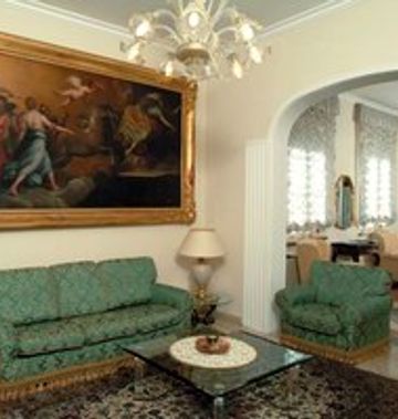 The Villa of STR