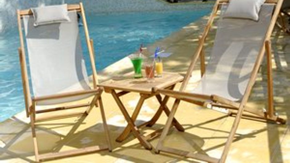 Eza Vista Pool