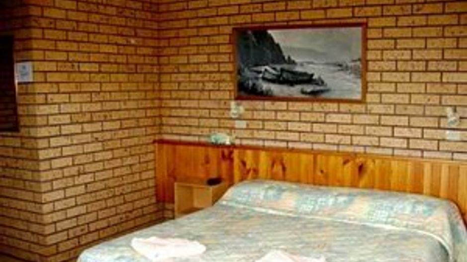 Bayview Motor Inn Room
