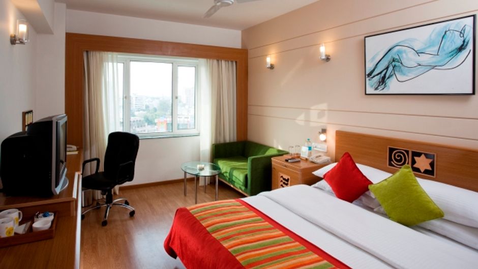 Lemon Tree Hotel Ahmedabad Room