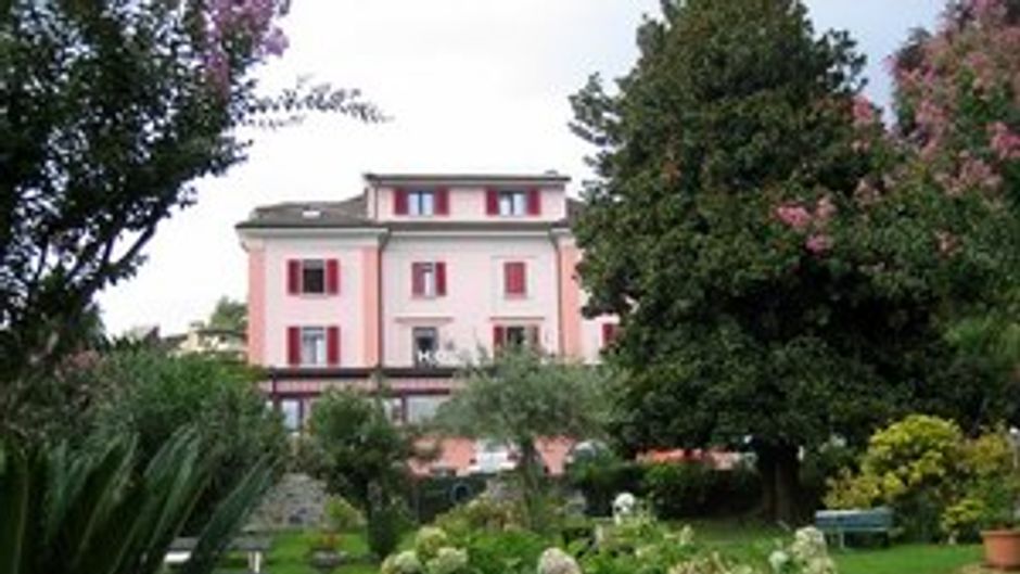 Park-Hotel Rovio Exterior