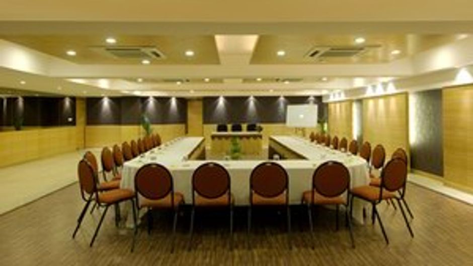 Hotel Pai Vista Mysore Meeting