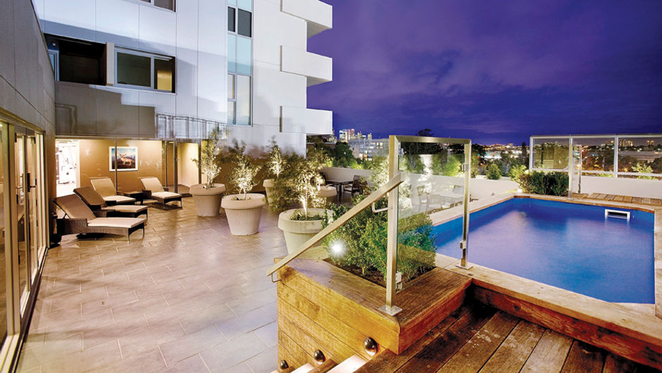 Amity South Yarra Apartments Pool
