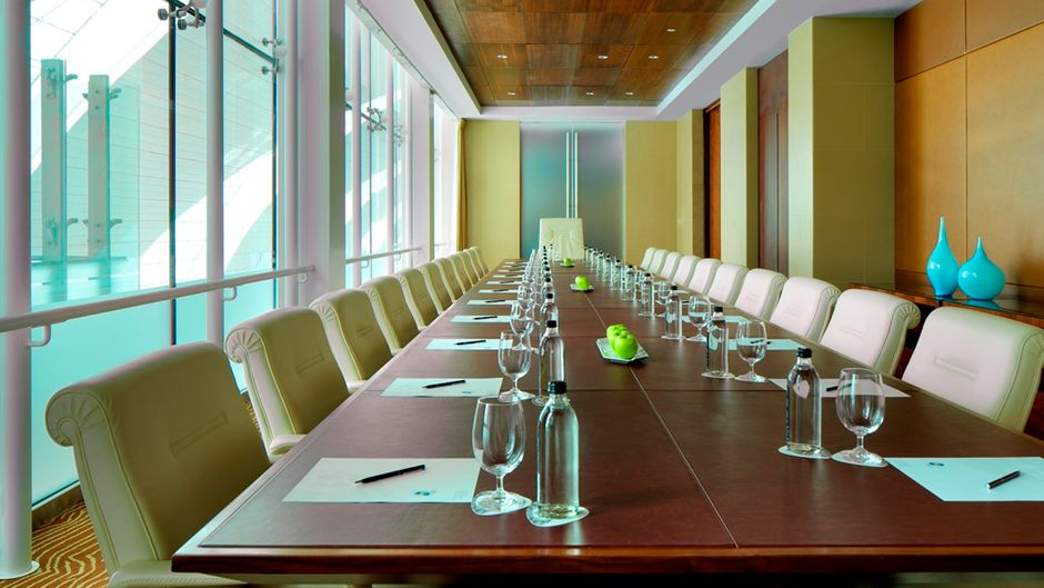 Dubai International Hotel Meeting
