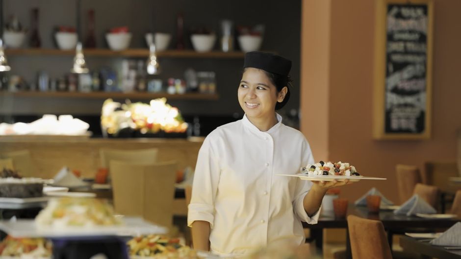 Moevenpick Hotel Jumeirah Beach Restaurant