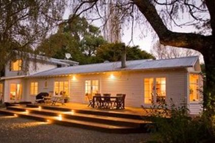 Eleven Owen River Lodge