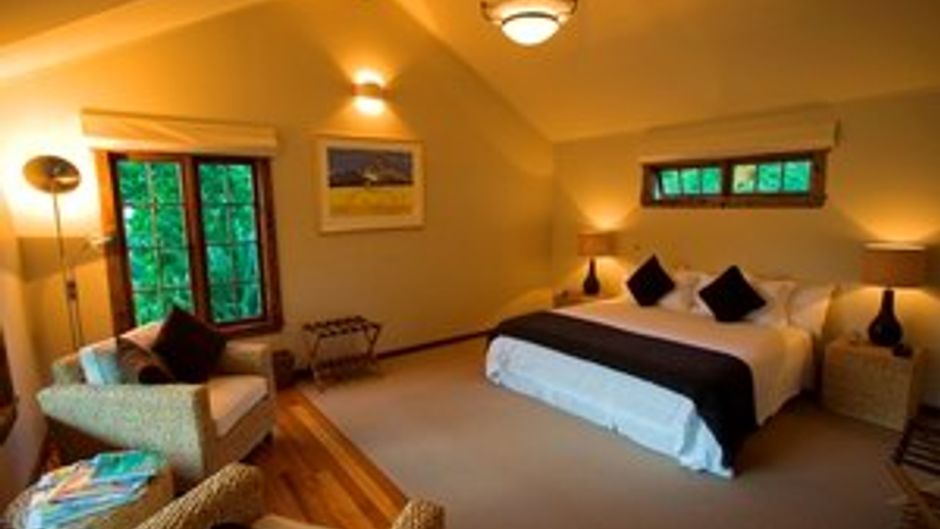 Eleven Owen River Lodge Room