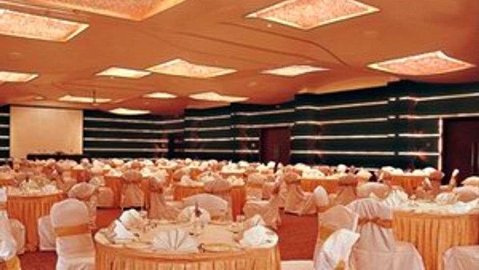 Ramada Powai Hotel & Convention Ctr Banquet