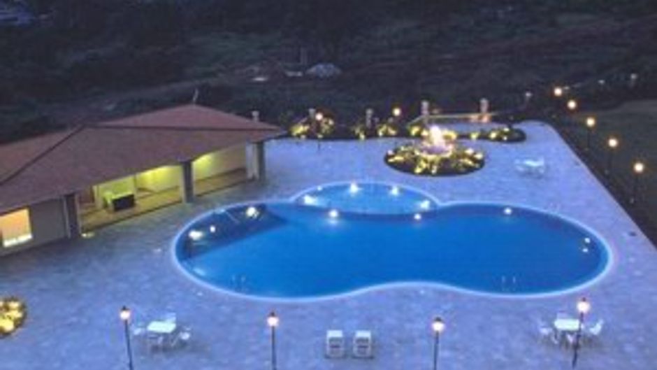 Ramada Powai Hotel & Convention Ctr Pool