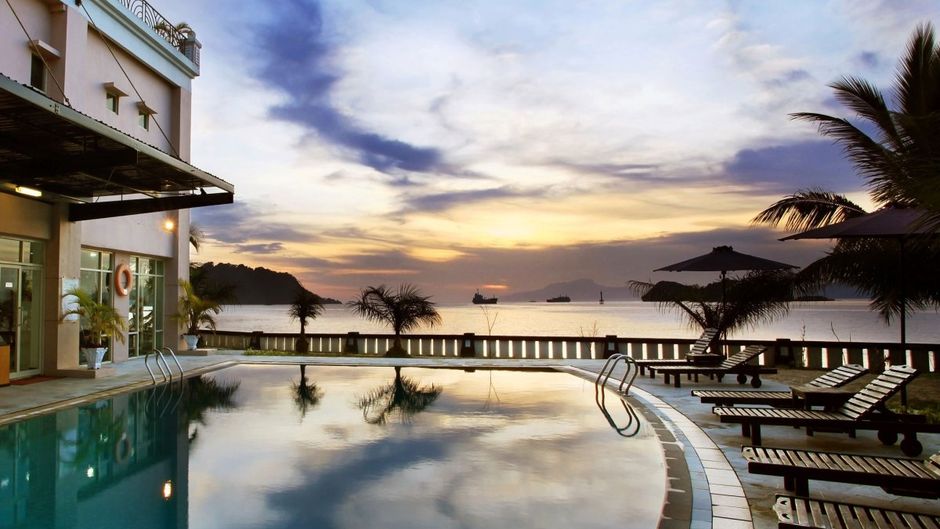 Swiss-Belhotel Papua Pool