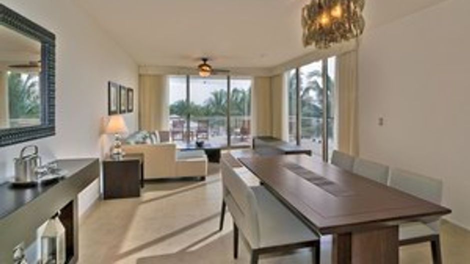 Secrets Aura Cozumel Suite