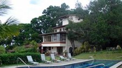 LaCatalina Hotel & Suites